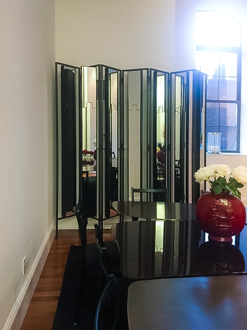 mirror verticality divider