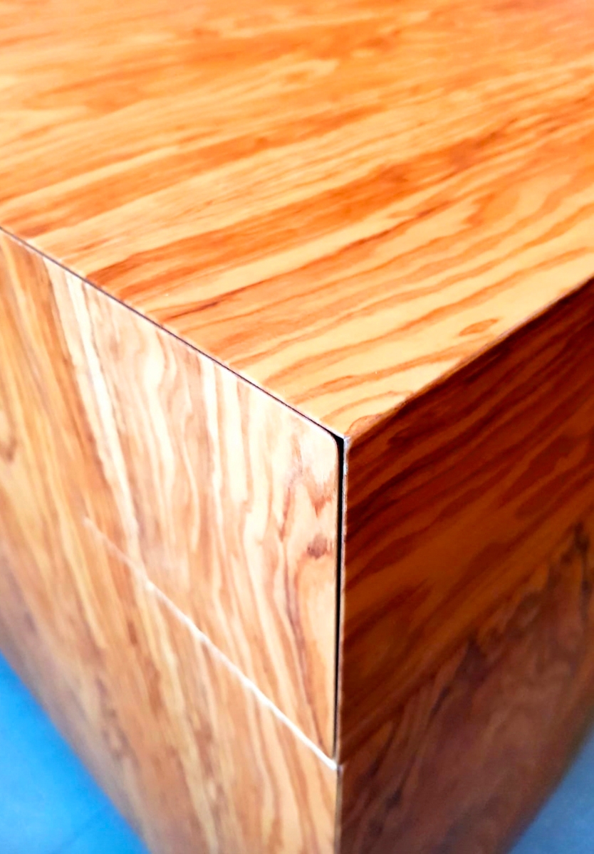 olive wood desk detail
