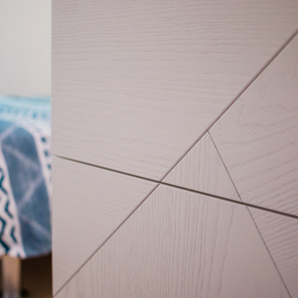 Surfaces from the textures with asymmetric geometries