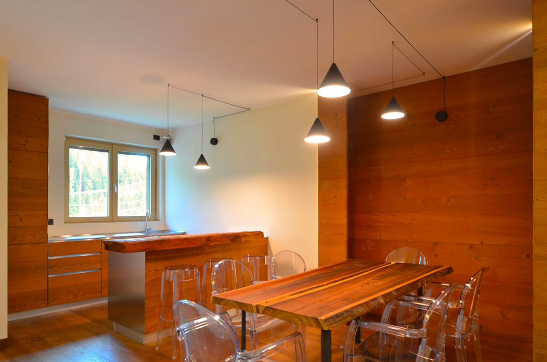 Sliced  wooden table with bark