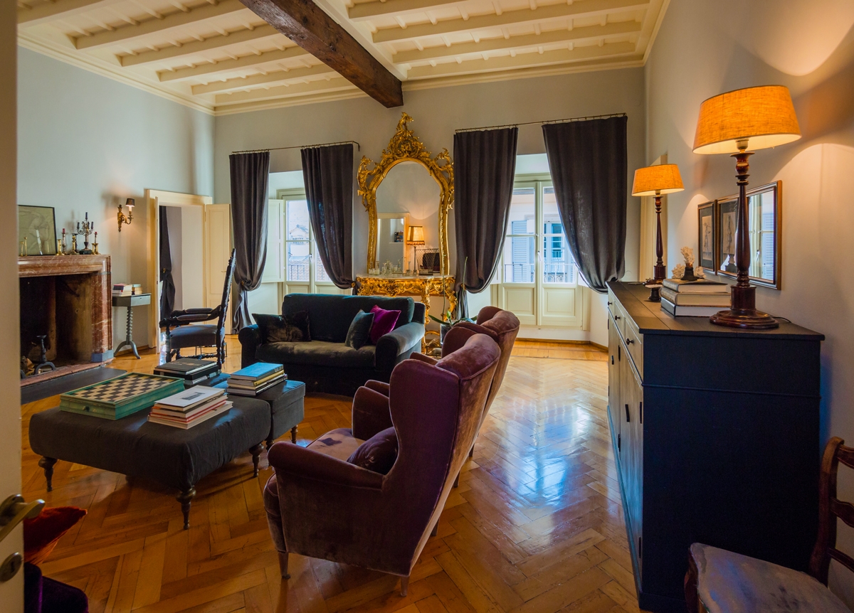 living room in Parisian Style