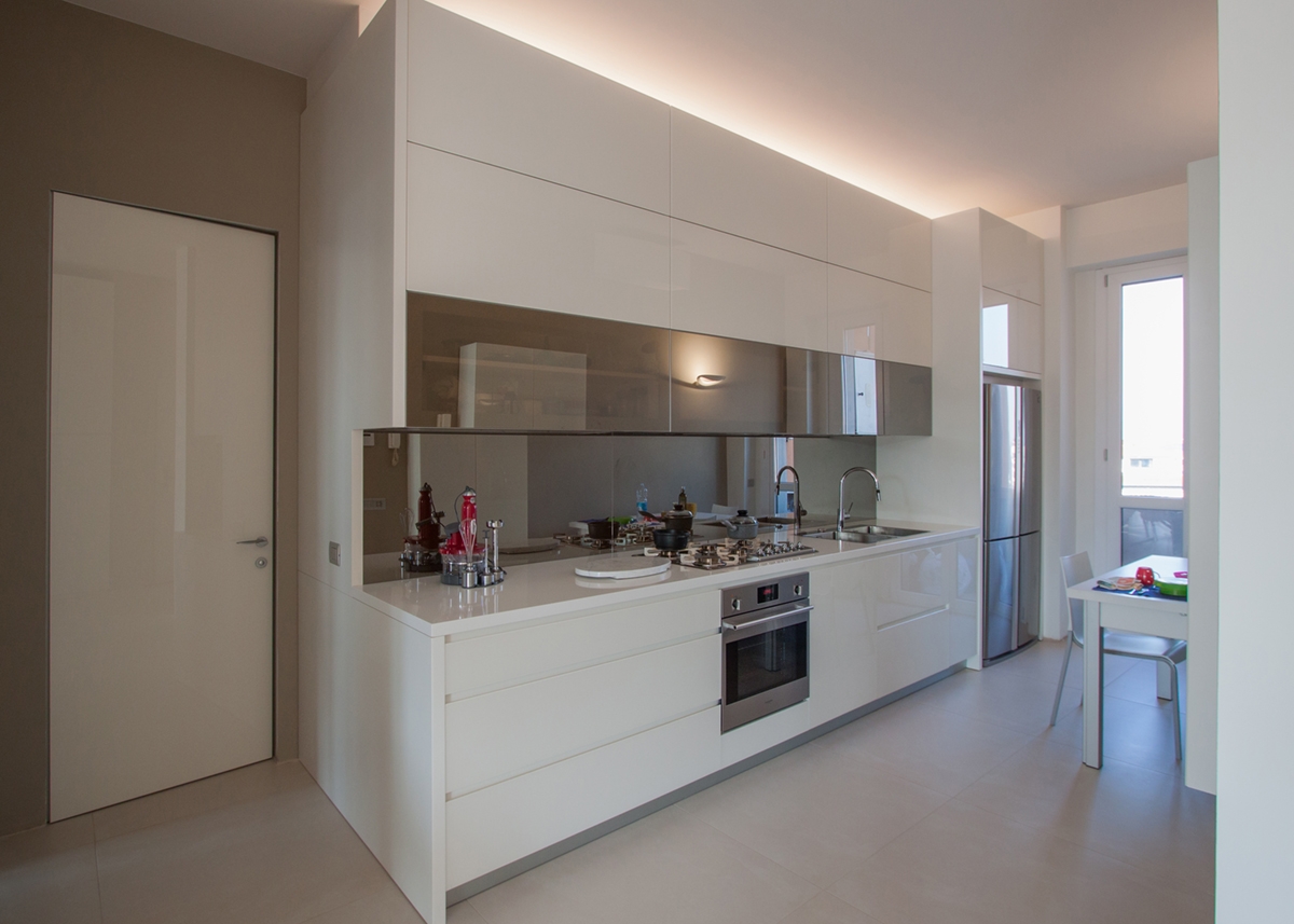 apartment Milan reflections opacity_kitchen 01 apartment Milan reflections opacity_kitchen 01