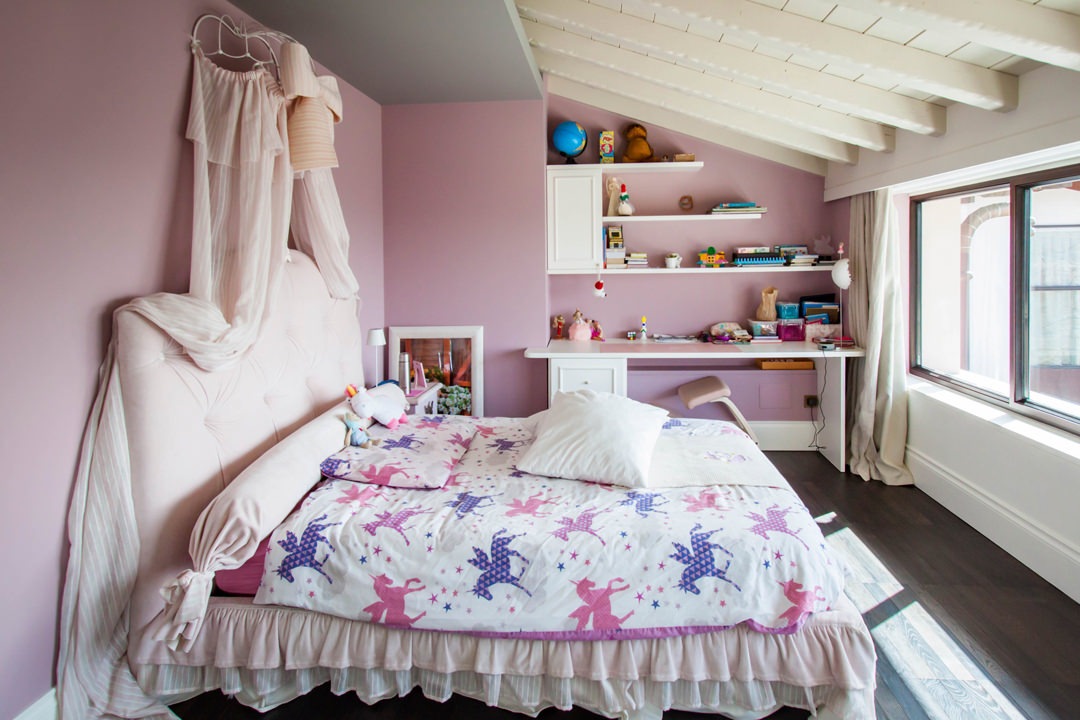 classic-style-bedroom-princess-bed-standard-furniture