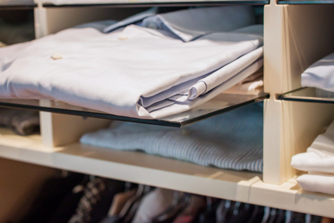 detail-trays-removable-glass-wardrobe