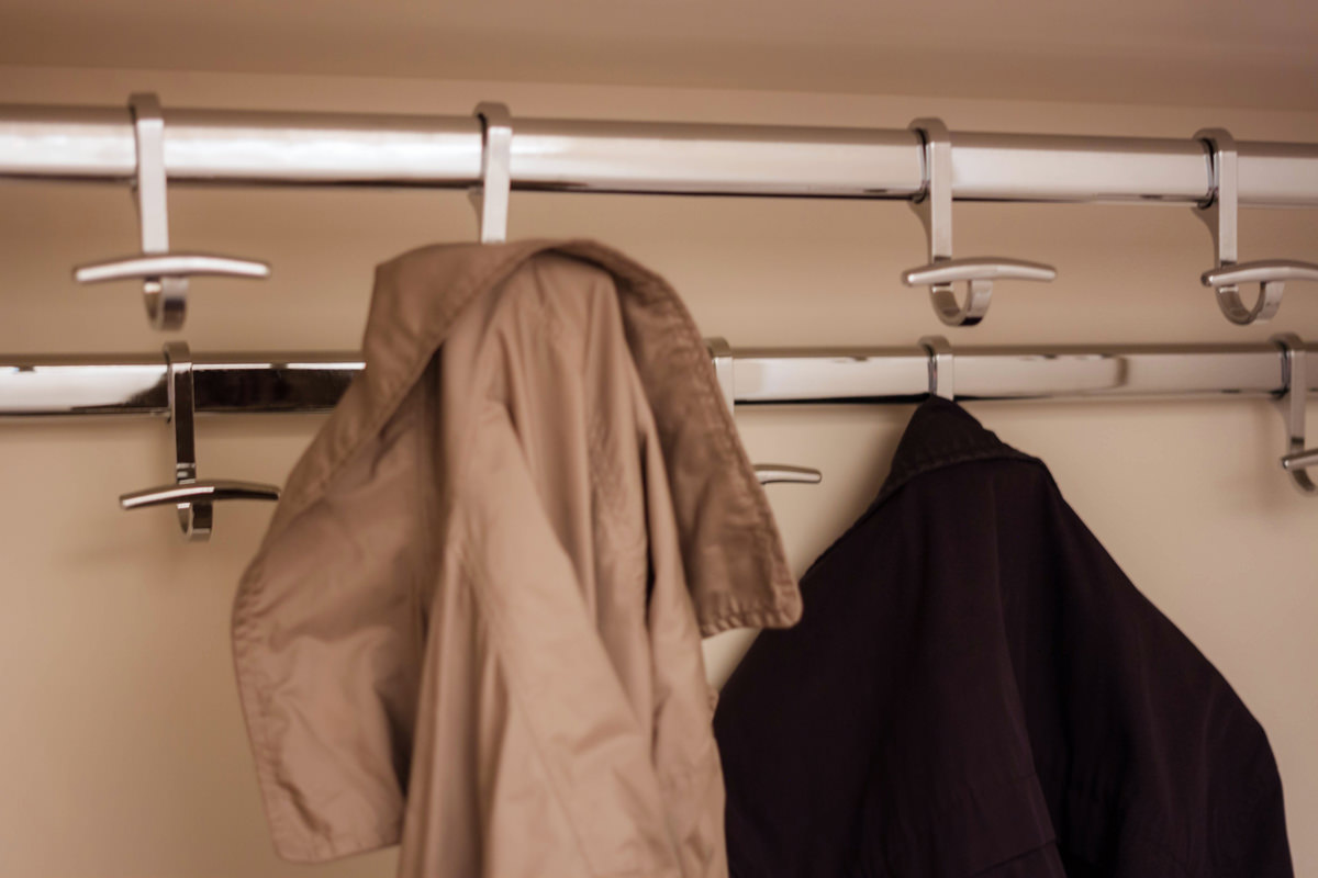 tubular horizontal hangers optimize coats space