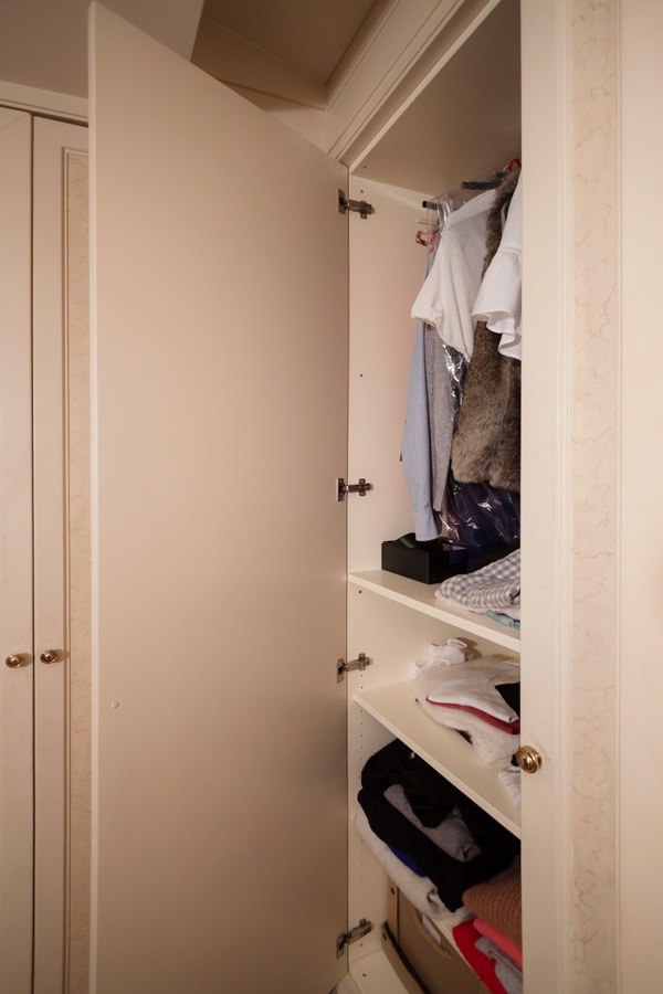 classic style wardrobes interior