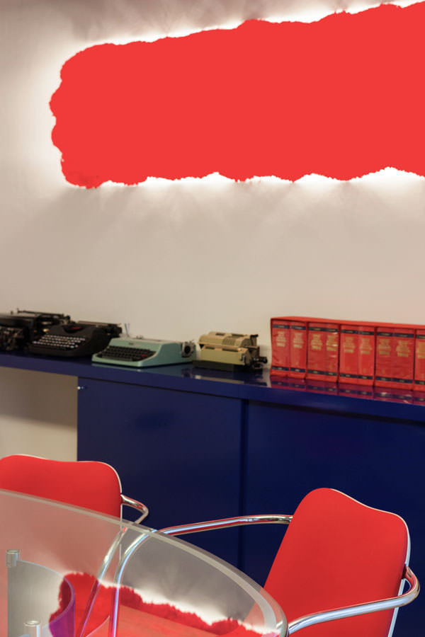 red lamp meeting room chairs detail