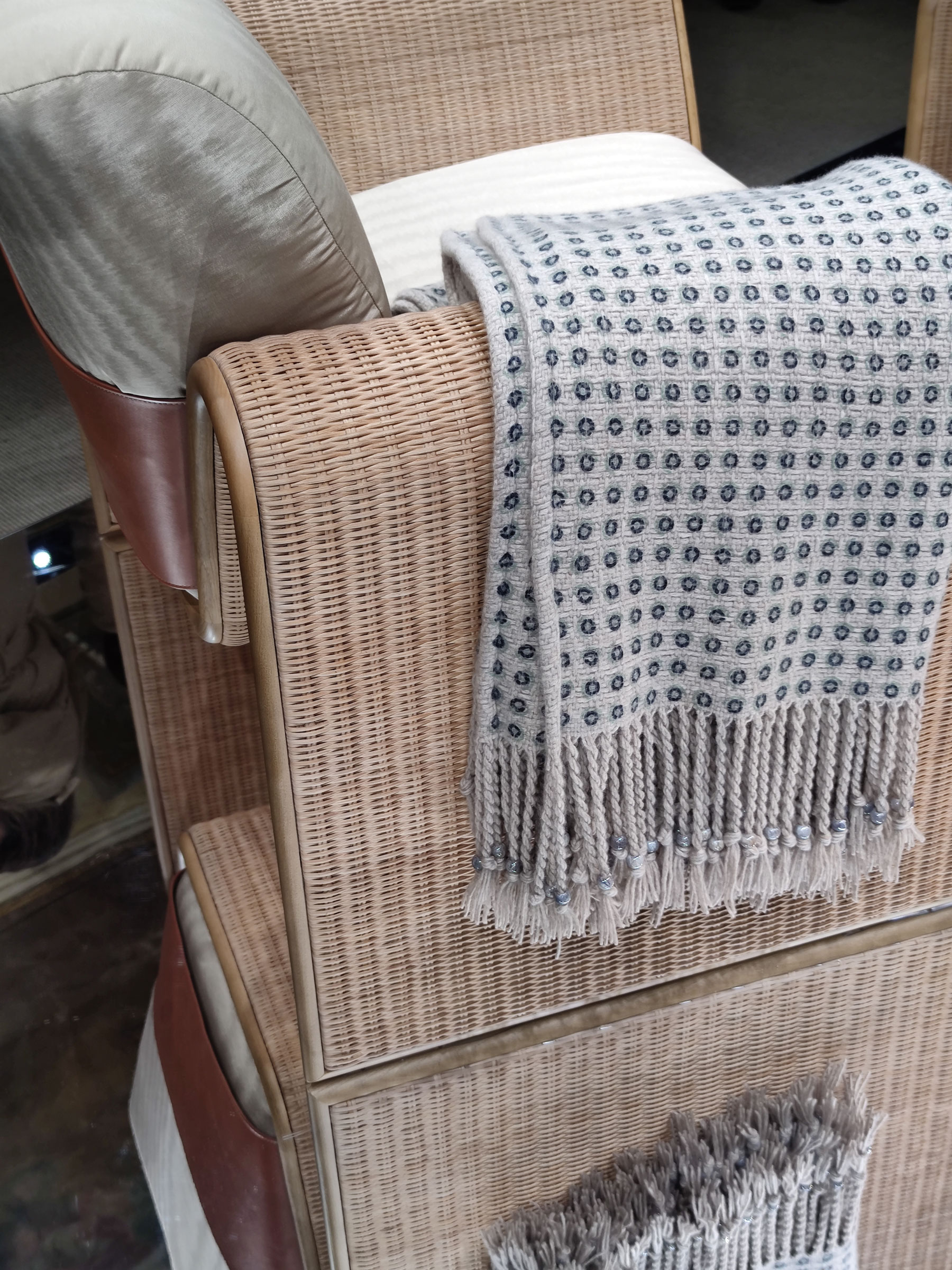 Fuorisalone Armani home weaves straw fabrics