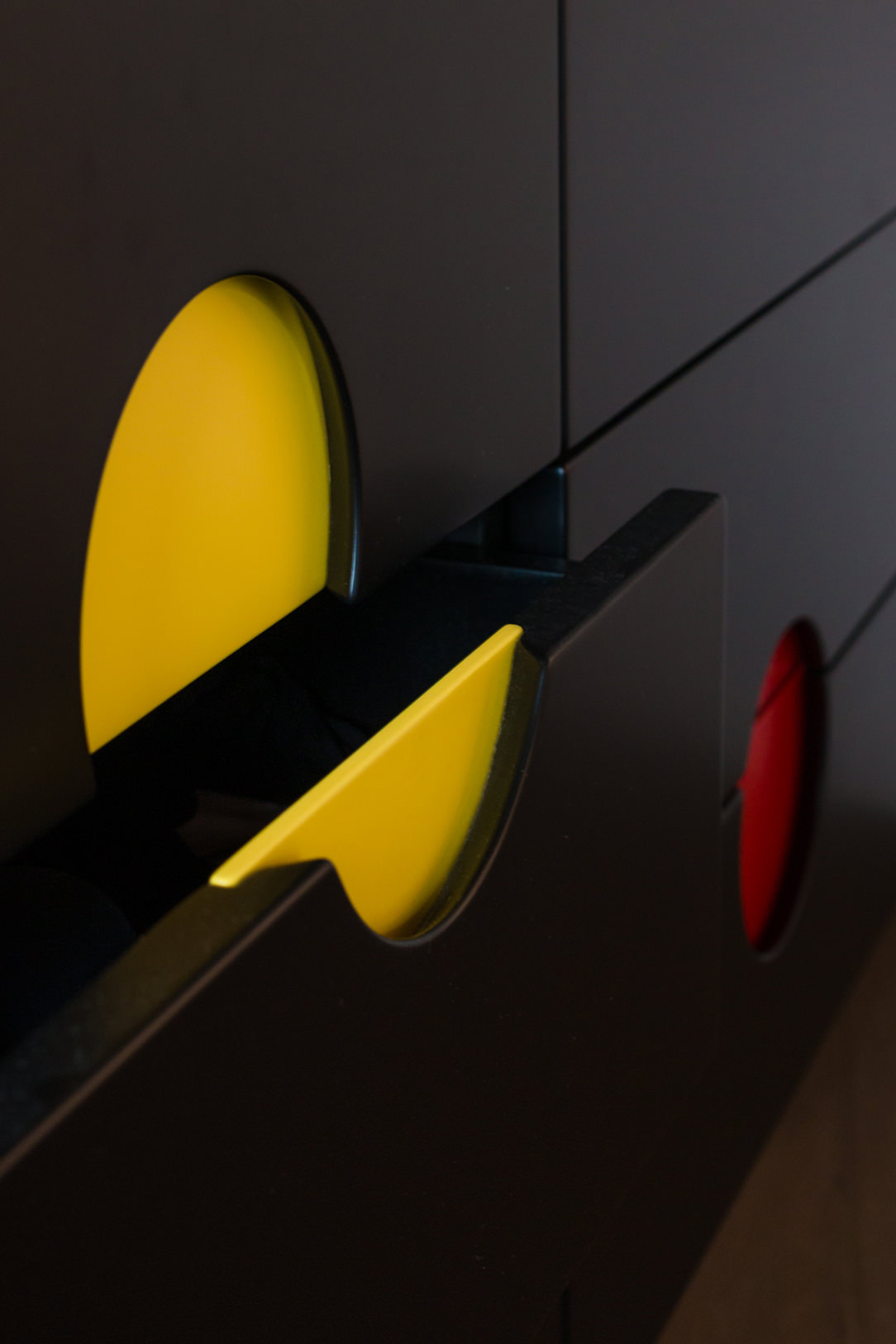  shaped and lacquered MDF detail