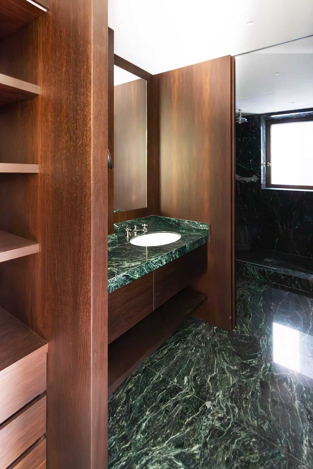 bagno in mogano