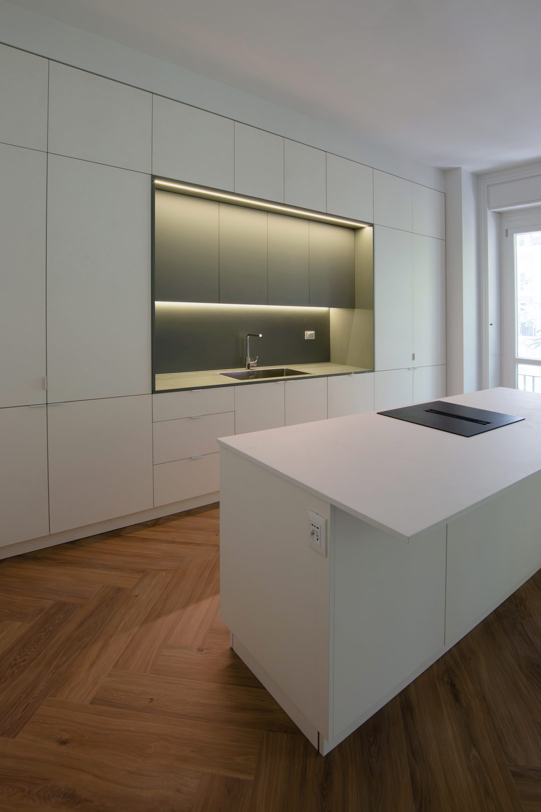 Cucina bianca e Fenix Kitami