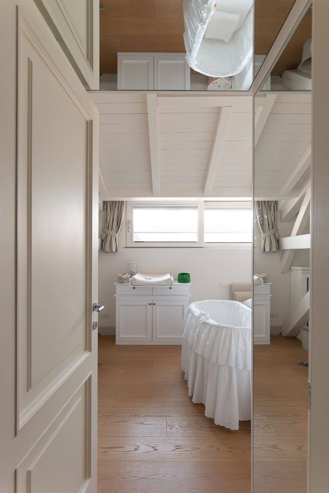 entrance bedroom